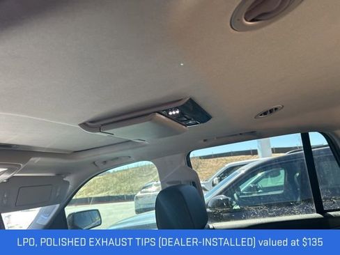 Used 2017 GMC Yukon Denali w/ Open Road Package image 11
