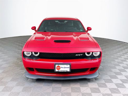 Used 2015 Dodge Challenger SRT Hellcat RWD image 2
