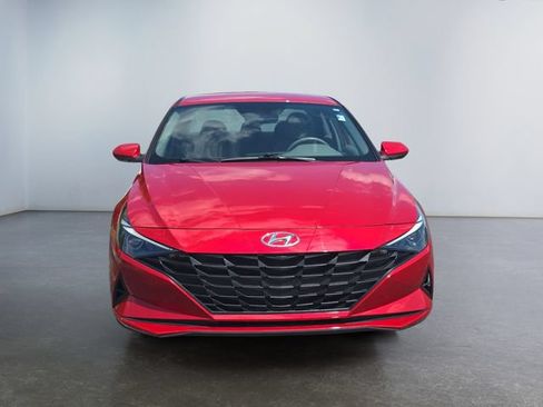 Used 2023 Hyundai Elantra SEL w/ Cargo Package FWD image 8