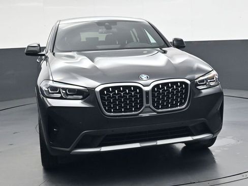 Used 2025 BMW X4 xDrive30i AWD/4WD image 11
