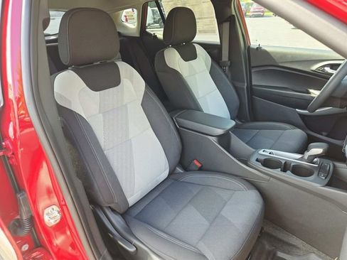 New 2026 Chevrolet Trax LS FWD image 15