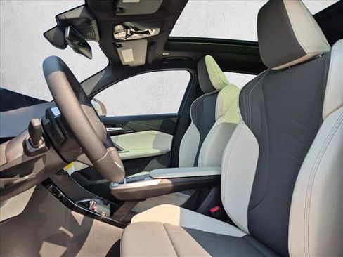 New 2027 BMW X2 xDrive28i AWD/4WD image 4