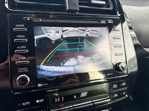 Used 2020 Toyota Prius Prime XLE image 27