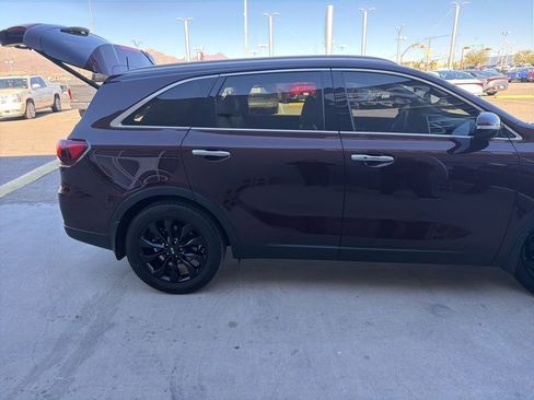 Used 2020 Kia Sorento EX image 5
