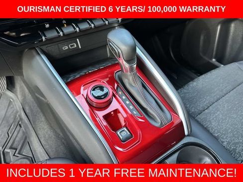 Used 2025 Chevrolet Colorado Z71 w/ Technology Package AWD/4WD image 26