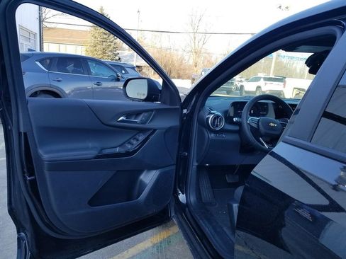 New 2026 Chevrolet Equinox LT image 12