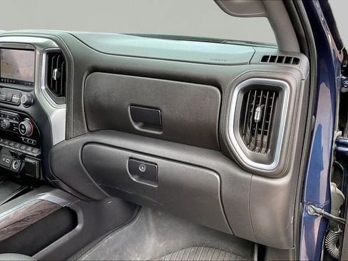 Used 2022 Chevrolet Silverado 1500 LTZ image 18