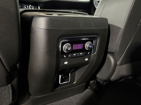 Used 2023 Chevrolet Tahoe Premier AWD/4WD image 38