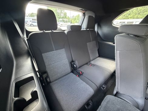 Used 2025 GMC Acadia Elevation AWD/4WD image 18