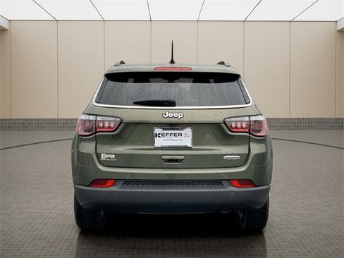 Used 2021 Jeep Compass Latitude image 4