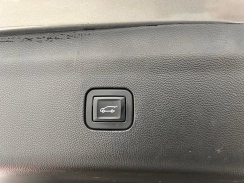 Used 2018 Buick Enclave Premium image 41