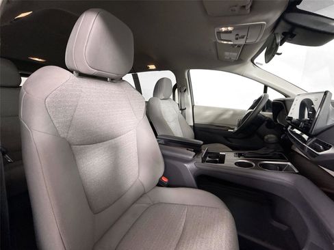 Certified 2024 Toyota Sienna LE image 37