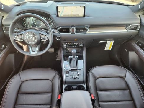 New 2025 MAZDA CX-5 Signature image 11