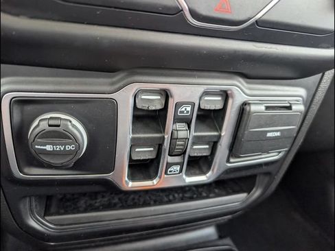 Used 2020 Jeep Wrangler Unlimited Sport S AWD/4WD image 16