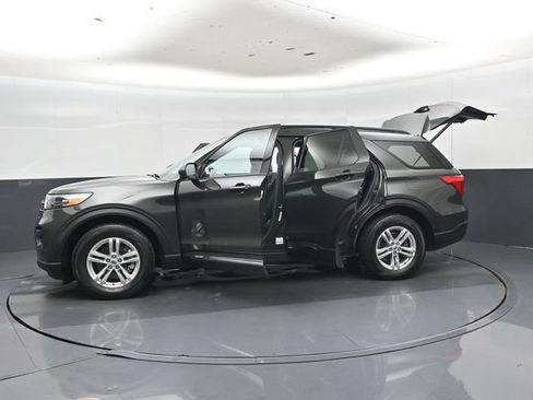 Used 2022 Ford Explorer XLT RWD image 62