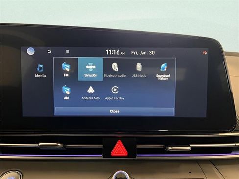 Used 2025 Hyundai Elantra SEL image 24