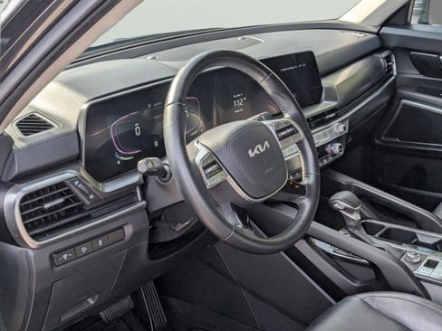 Certified 2024 Kia Telluride LX image 31