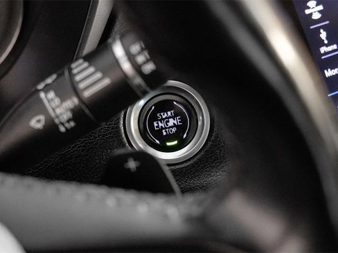 Used 2019 Cadillac XT4 Premium Luxury image 20