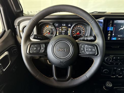 Used 2024 Jeep Wrangler Unlimited Sport AWD/4WD image 16