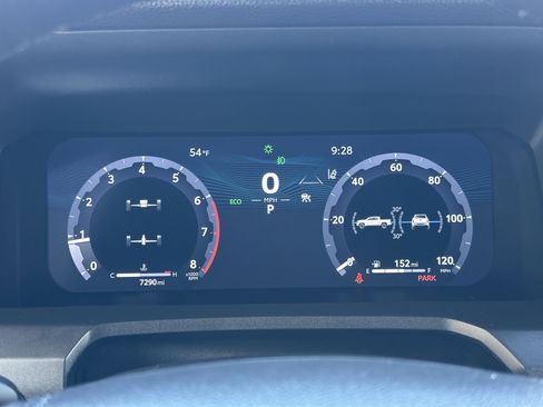 Used 2024 Toyota Tacoma TRD Off-Road image 39