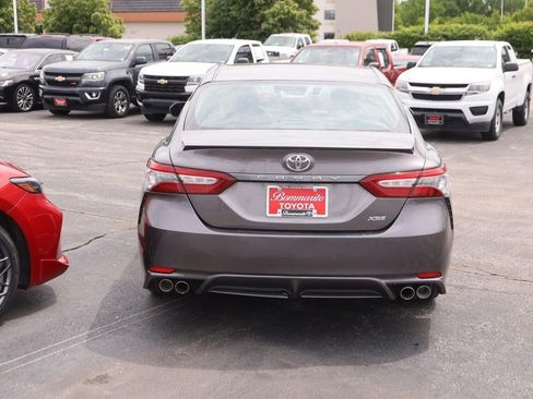 Used 2018 Toyota Camry XSE FWD image 6
