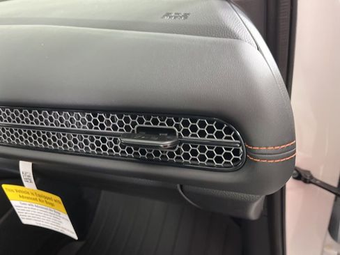 New 2026 Honda HR-V Sport image 9