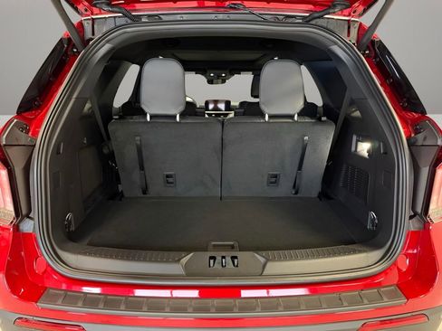 New 2026 Ford Explorer ST-Line w/ ST-Line Street Pack AWD/4WD image 13