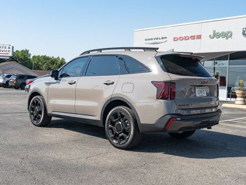 Used 2025 Kia Sorento SX Prestige AWD/4WD image 3