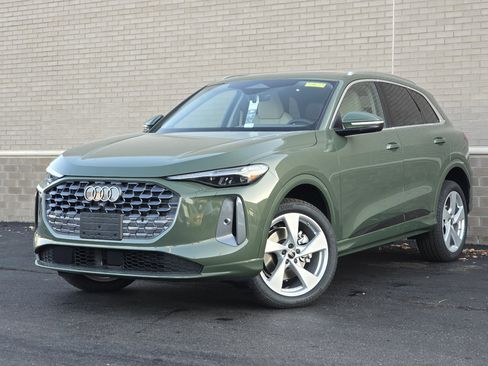 New 2025 Audi Q5 Prestige image 2