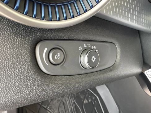 New 2026 Chevrolet Trax LS w/ LS Convenience Package FWD image 13