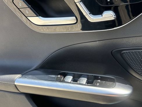Used 2022 Mercedes-Benz C 300 Sedan image 15
