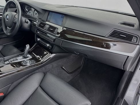 Used 2012 BMW 550i Sedan image 29