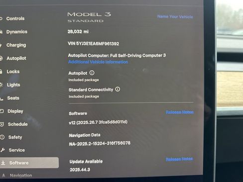 Used 2021 Tesla Model 3 Standard Range Plus image 24