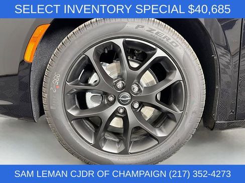 New 2026 Chrysler Pacifica Select w/ S Appearance Package image 31