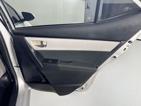 Used 2019 Toyota Corolla LE FWD image 27
