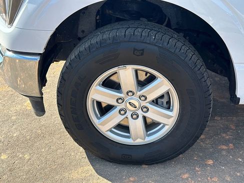 Used 2023 Ford F150 XLT w/ Trailer Tow Package image 11