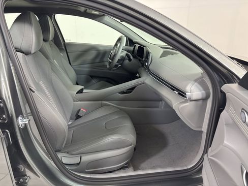 New 2026 Hyundai Elantra SEL Sport Premium FWD image 12