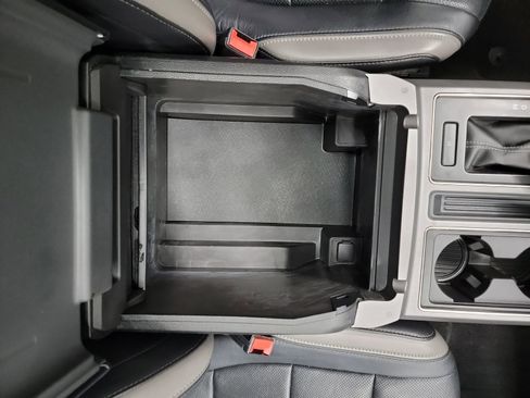 Used 2018 Ford F150 Raptor w/ Equipment Group 802A Luxury image 29