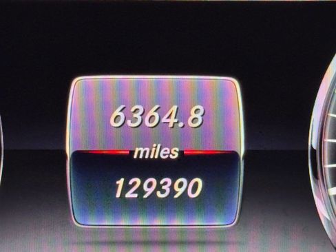 Used 2015 Mercedes-Benz S 550 4MATIC Sedan image 38