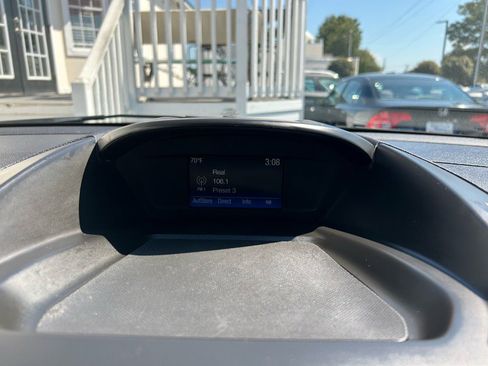 Used 2018 Ford Escape SE image 13