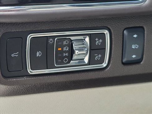 Used 2024 Lincoln Navigator L Black Label AWD/4WD image 7