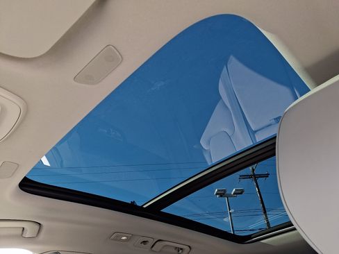 New 2026 Volvo XC60 B5 Ultra w/ Protection Package Premier image 8