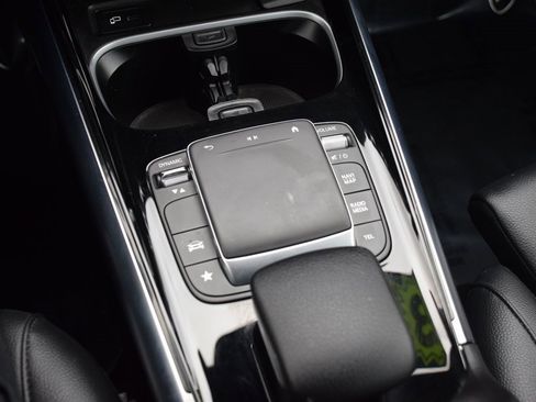 Certified 2023 Mercedes-Benz GLA 250 image 27