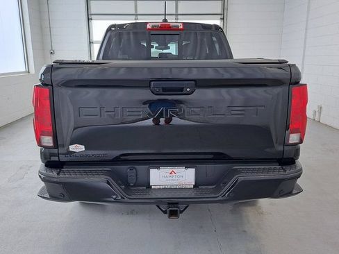Used 2025 Chevrolet Colorado W/T w/ WT Custom Package AWD/4WD image 6