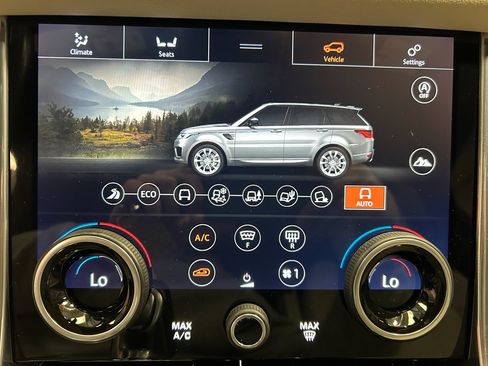 Used 2020 Land Rover Range Rover Sport HSE image 17