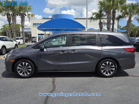 Certified 2024 Honda Odyssey EX-L image 2
