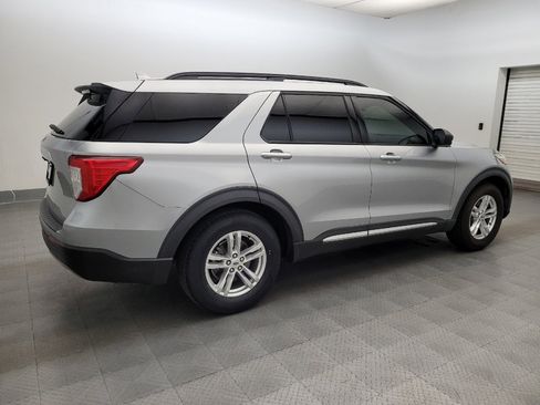 Used 2020 Ford Explorer XLT w/ Equipment Group 202A RWD image 10