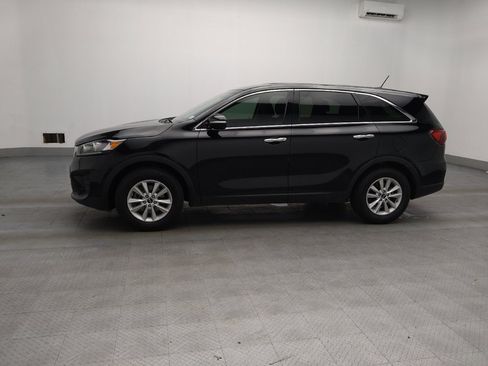 Used 2020 Kia Sorento L FWD image 2