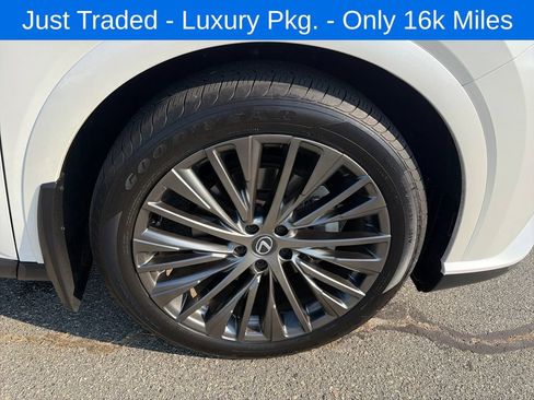 Used 2024 Lexus RX 350 w/ Accessory Package (K3) AWD/4WD image 18