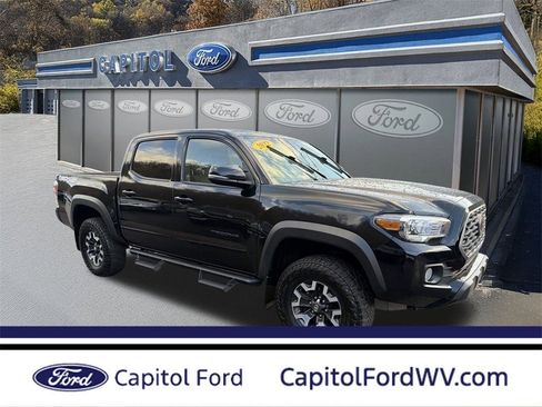 Used 2022 Toyota Tacoma TRD Off-Road image 1